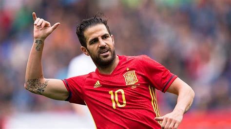 Proud dad of 5 beautiful children. Historia y biografía de CESC FÀBREGAS