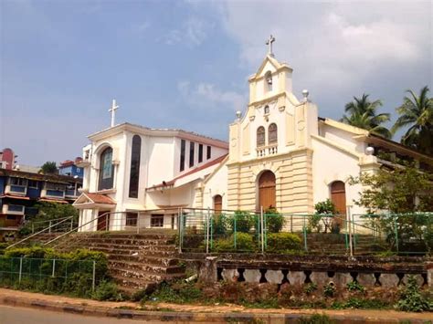 21 Famous Churches In Goa Churches In North And South Goa Treebo