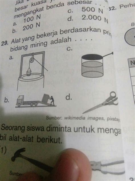 Dengan menggunakan prinsip kerja pesawat sederhana, coba kamu tuliskan penjelasan untuk contoh kasus 1 dan kasus 2 penerapan prinsip pesawat sederhana pada struktur otot dan rangka manusia saat melakukan suatu aktivitas! Alat Yang Bekerja Berdasarkan Bidang Miring Adalah ...