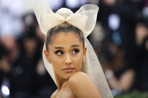 Fans Upset Over Ariana Grandes Unrecognisable Wax Statue