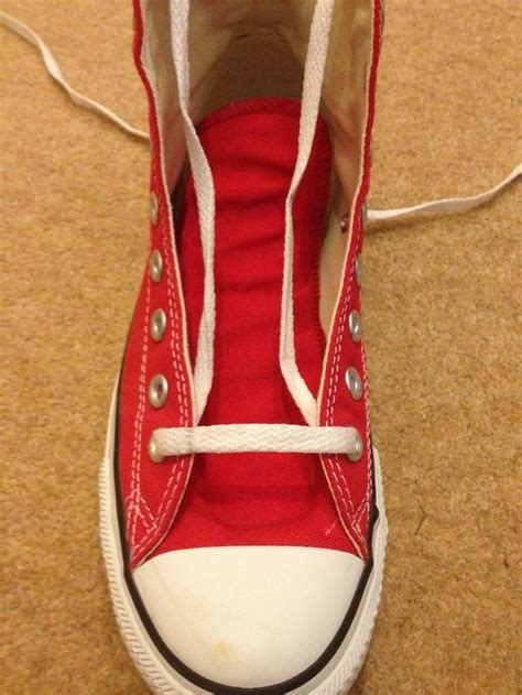 The loose fit has become a fast favorite i repeat: How to Bar Lace Converse Chuck Taylor's | Recipe | How to ...