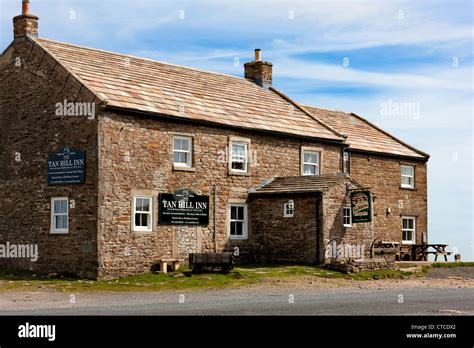 Tan Hill Inn Swaledale Yorkshire Dales Great Britains Highest Inn