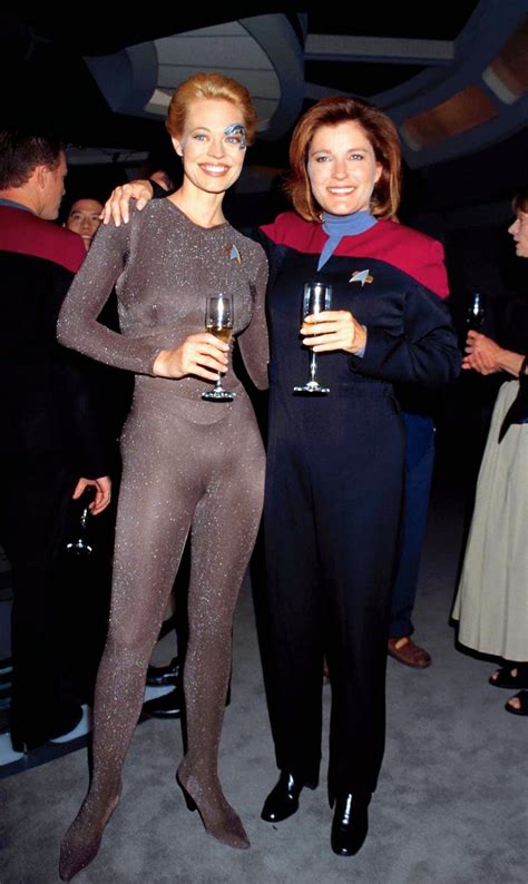 Star Trek Prop Costume Auction Authority Jeri Ryan Behind The Scenes Photos On The Set Of