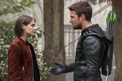 Arrow Oliver And Prometheus Throw Down In New Photos From The Season 5