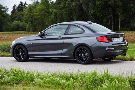 New 2017 BMW 240i Coupe Facelift shines in new photos
