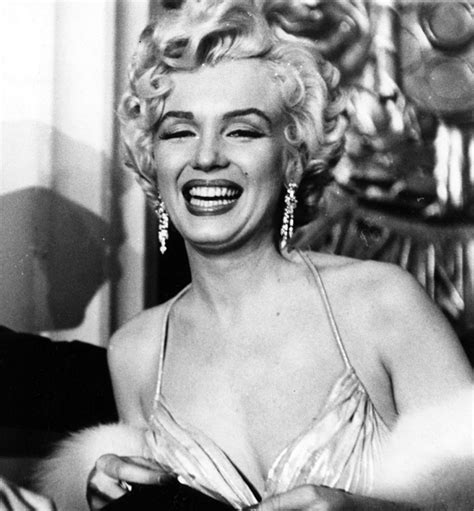 marilyn monroe at the photoplay awards at the beverly hills hotel 1954 marilyn monroe fotos