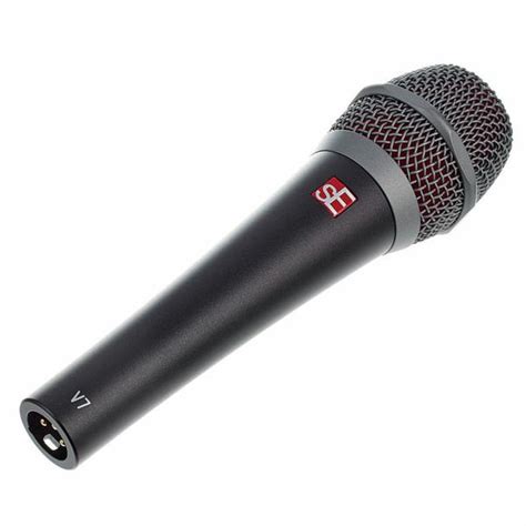 Se Electronics V7 Supercardioid Dynamic Handheld Vocal Microphone