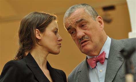 Se zájmem sem si včera před spaním přečetl na serveru parlamentnílisty.cz o tom, jak česká televize. Karel Schwarzenberg | TOP 09