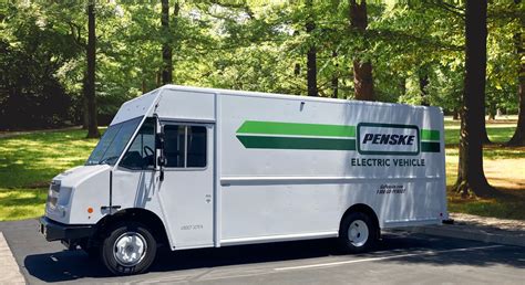 Penske Truck Leasing Commemorates Delivery of All-Electric Walk-In Vans