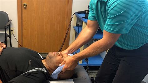 Chiropractic Care For Shoulder Pain Relief Chiropractor In Irwin