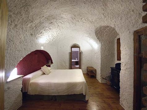 Casa triana, es una alquiler de casa cueva cuevas del sol naciente. vivir bajo tierra