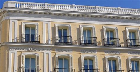 41% of economists interviewed by bankrate anticipate a recession to begin before the 2020 presidential election. Housing prices in Spain could fall 6% in 2020