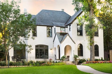 Dallas Most Beautiful Neighborhood And The Stunning Houses That Define