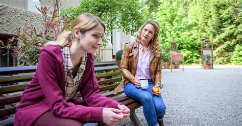 Der deutsche schauspieler, der unter anderem aus der telenovela sturm der liebe bekannt ist, ist im alter von 67 jahren. Bilder: Bildergalerie zur Folge 3417 - Sturm der Liebe ...