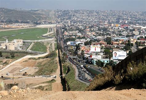 Us Mexico Border From West To East Vivid Maps