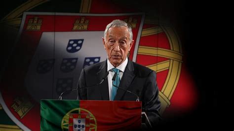 Quanto às escolas, é sabido que o governo resistiu o mais que pôde à necessidade de encerramento das escolas porque temos bem consciência do custo elevadíssimo que tem para o desenvolvimento da. Marcelo: ″Desconfinamento? Temos de ganhar até à Páscoa o ...
