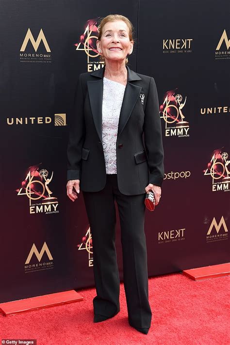 Judge Judy Shows Off New Hairdo At Daytime Emmys As Shes Presented With Lifetime Achievement