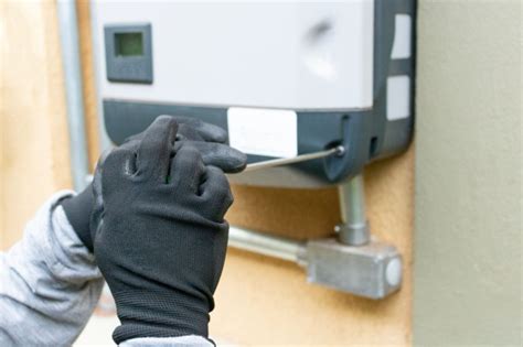 Connecting the ac power inverter. How to find the best solar panel inverter? - Solar Panel ...