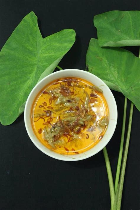 Dibutuhkan 3 lembar daun jeruk. Resep Sayur Lompong by Nurmy Widiastuti