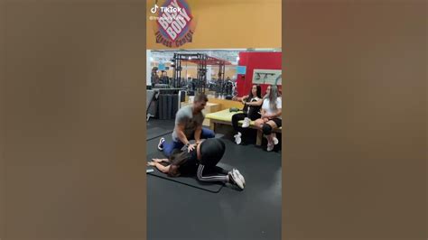 Hot Girl Fart While In The Gym Youtube