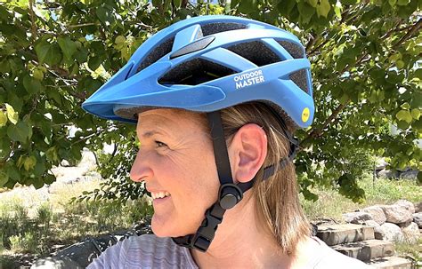 10 Best Women S Bike Helmets We Personally Tested Every Helmet
