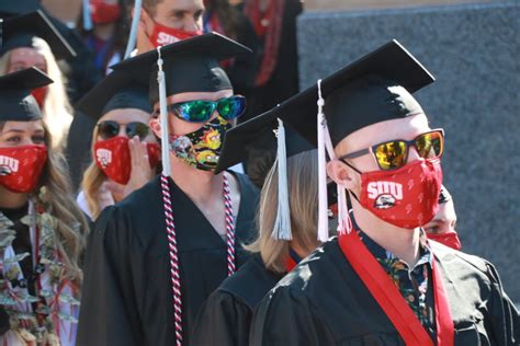 Mask Wearing Graduates Participate In Suu Commencement One Of The Few