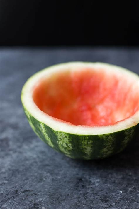 How To Make A Watermelon Bowl Fooduzzi