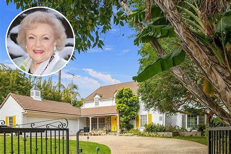 Betty Whites Humble La Home Sells For Staggering 107 Million