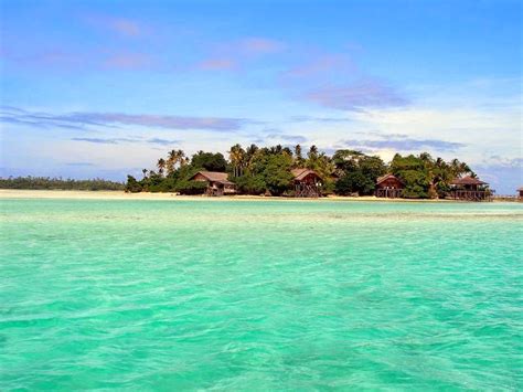 Pulau Derawan Surga Dunia Di Ujung Kalimantan Timur Blog Travellist Tour