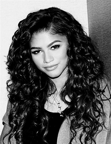 Zendaya mode zendaya style zendaya outfits gigi hadid hair zendaya makeup curly hair styles natural hair styles fall wedding makeup african american hairstyles. Daily Zendaya | Curly hair styles, Hair styles, Hair