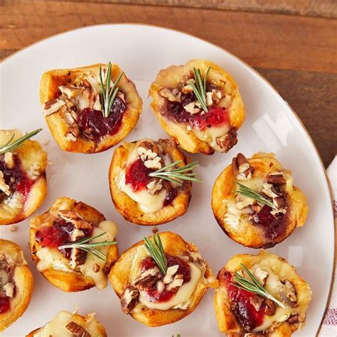 All you need is 20 minutes to create 4 of the best appetizers that your guests will love. 36 Thanksgiving Appetizers - Best Recipes for Thanksgiving ...