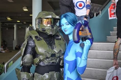 Halos Cortana Costume Play Photos Post Game Lobby