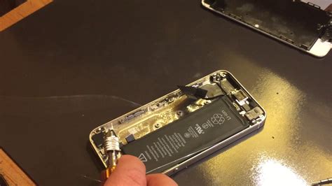 On september 9, 2014, apple hosted an event to debut the iphone 6, set to launch later that month. How to remove iPhone 5s 6 6s battery when adhesive strips ...