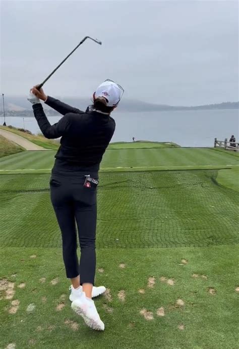 Rose Zhang Hits Tee Into Her Back Pocket In Inadvertent Trick Shot Video