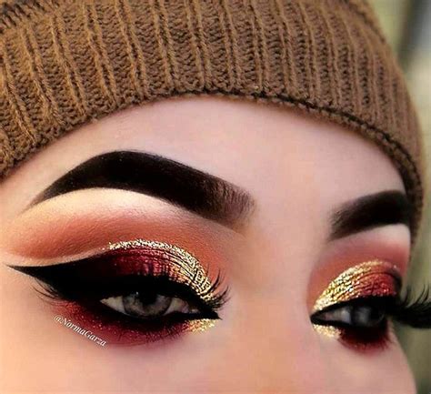 Dramatic Eye Makeup With Rhinestones Makeup Pictures And Names