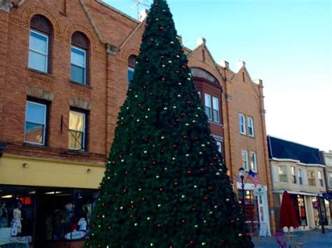 .christmas décor and christmas decorations at the macy's or macys store in freehold raceway mall in freehold nj or new jersey for christmas 2018 njshorebeachlife is a travel and tour guide channel that has videos of new jersey beaches and boardwalks and ocean front water views. Skip the mall lines and shop in downtown Somerville | Downtown, Mall, Holiday decor