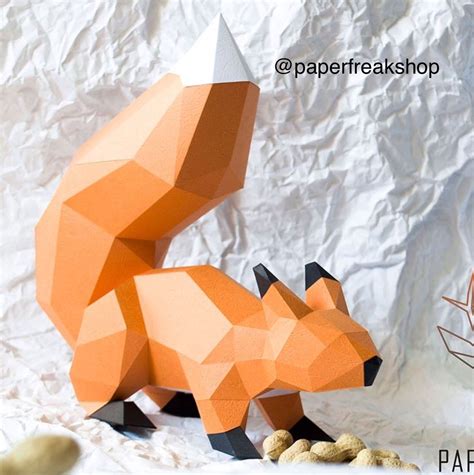 Papercraft Ou Pepakura é Um Método De Construção De Objectos