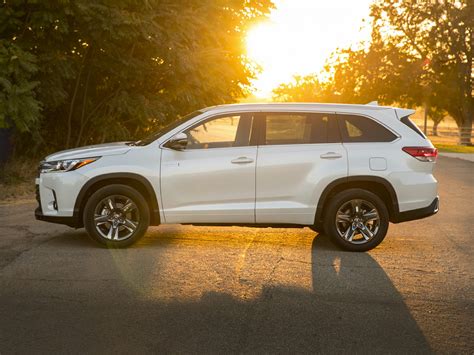 2017 Toyota Highlander Hybrid Price Photos Reviews And Features