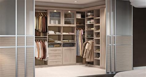 10 Reasons Why Sliding Closet Doors Are Your Best Option