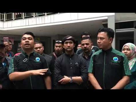 Satu temubual eksklusif bersama aktivis persatuan. En Yusuf Azmi PPIM Serbu Syarikat Buat Rumah Murah - YouTube