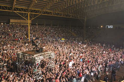 €5.50m* apr 14, 1997.facts and data. Luan planeja gravar em Toledo; show hoje no Yara; Lodi ...