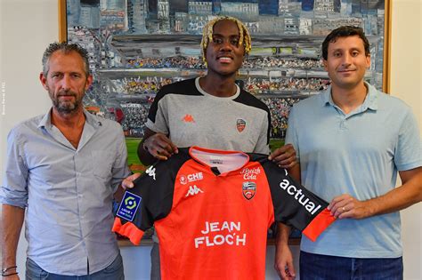Ce qui est dommage c est que son potentiel n à pas été utilisé à son meilleur poste. Trevoh Chalobah prêté au FC Lorient - FC Lorient