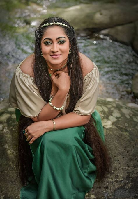 Beauty Of The Green Dilini Lakmali Thirimanna Ceylonface Actress And Models