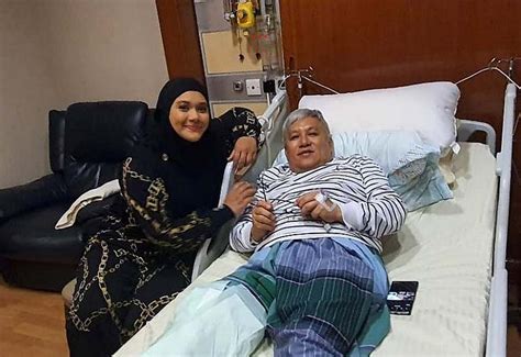 Penyanyi nombor satu negara, datuk seri siti nurhaliza menerima kunjungan daripada bekas isteri datuk khalid muhd jiwa (datuk k), datin seri tengku zawyah tengku izham yang ingin bertemu puterinya, siti aafiyah. MYARTIS.COM | MYARTIS | MY | ARTIS: BEKAS ISTERI BAKAL ...