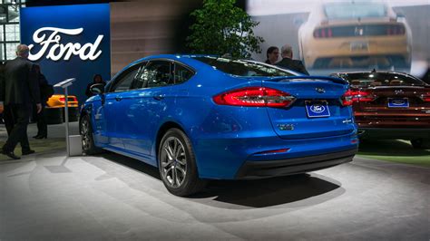 Then there are the five trim levels, covering the range from bare bones to near luxury. 2019 Ford Fusion: Standard driver-assist tech, better plug ...