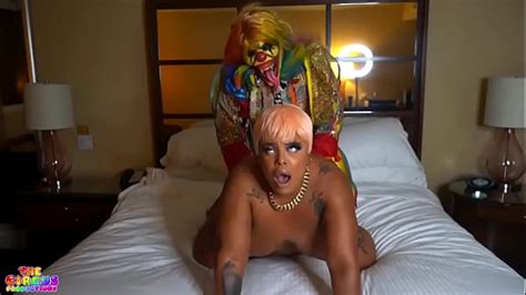 mulanblossumxxx getting her pussy tore up by gibby the clown xxx mobile porno videos and movies
