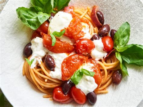 Spaghetti Burrata Rezept Gustinis Feinkost Blog