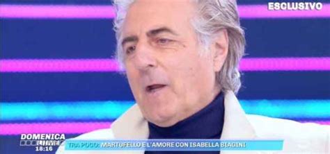 La cantante ha avuto un grave malore nella giornata di ieri, domenica 29 luglio. José Sebastiani figlio Amadeus "contro" la madre/ "Deve ...