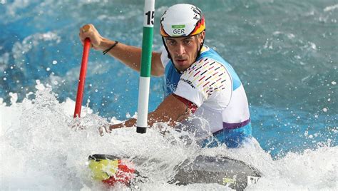 2,104 likes · 302 talking about this. Sideris Tasiadis: Endstation an Tor neun - DER SPIEGEL