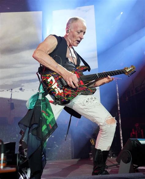 Juan Gmrock Phil Collen Def Leppard Old Men Teams Olds Concert